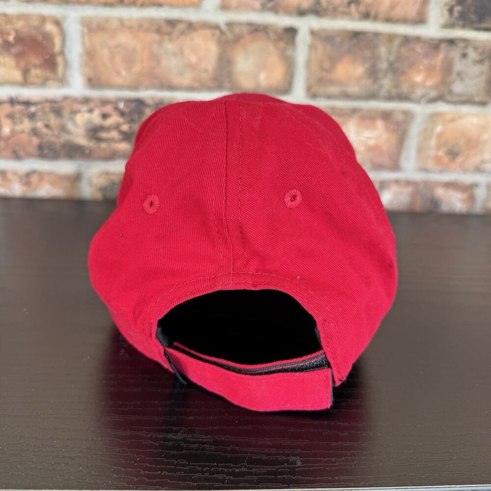 Air Jordan‎ Youth Red Hat- Used - Picture 4 of 7